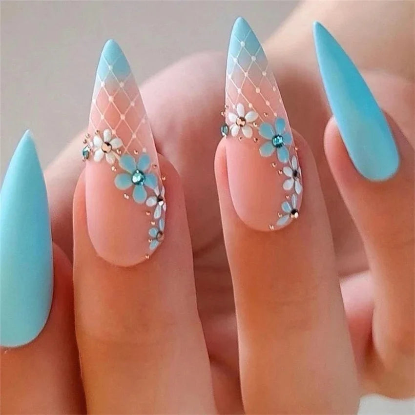 24Pcs/Set Long French Heart Gold Thread Fake Nails