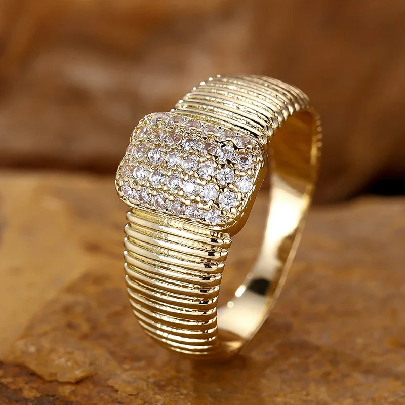 Luxury CZ Ring – Elegant, Sparkling Statement Jewelry for Every Special Moment