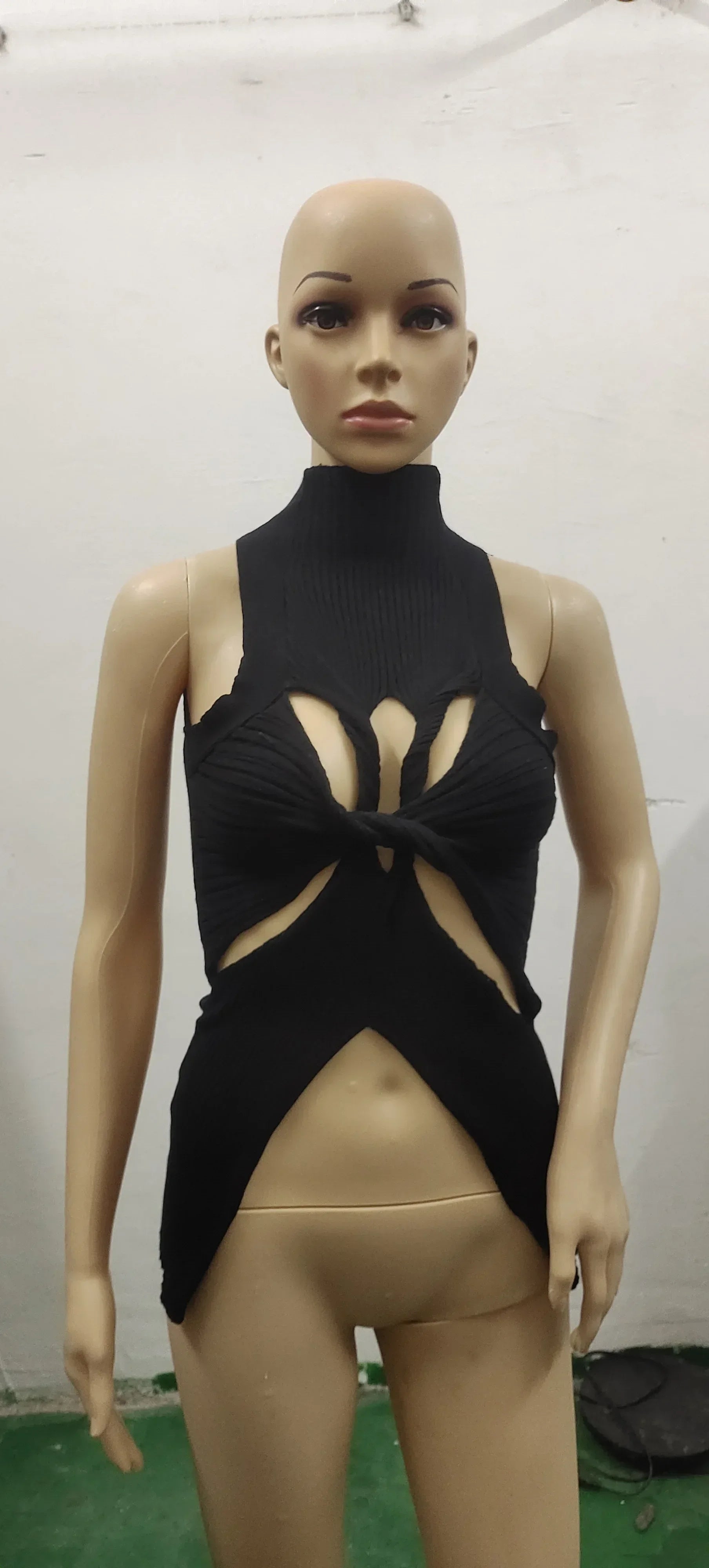 Sexy Hollow Out Knitted Crop Tops