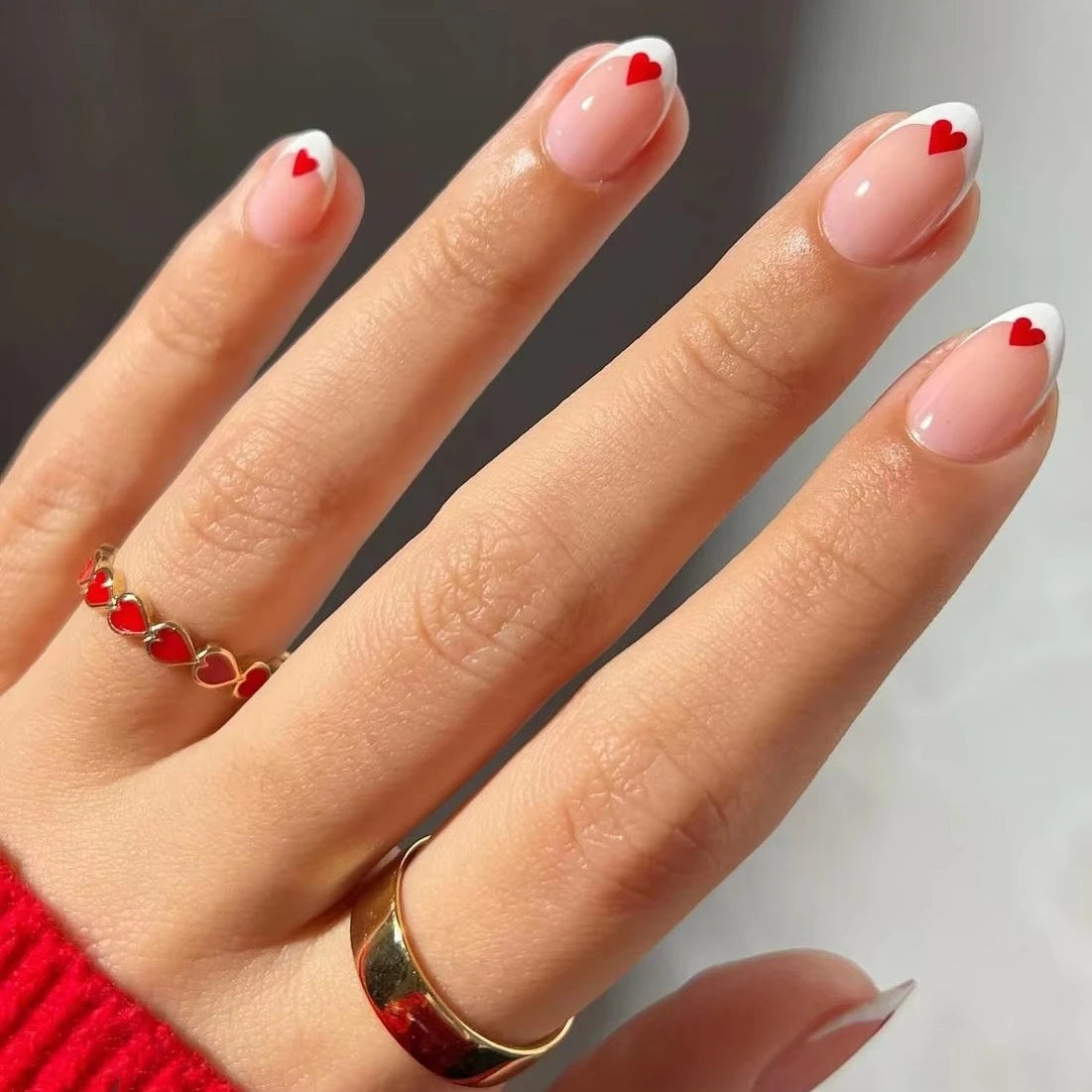 Romantic Valentine's Day Red Love Heart Charm Red Lips Almond Fake Nails