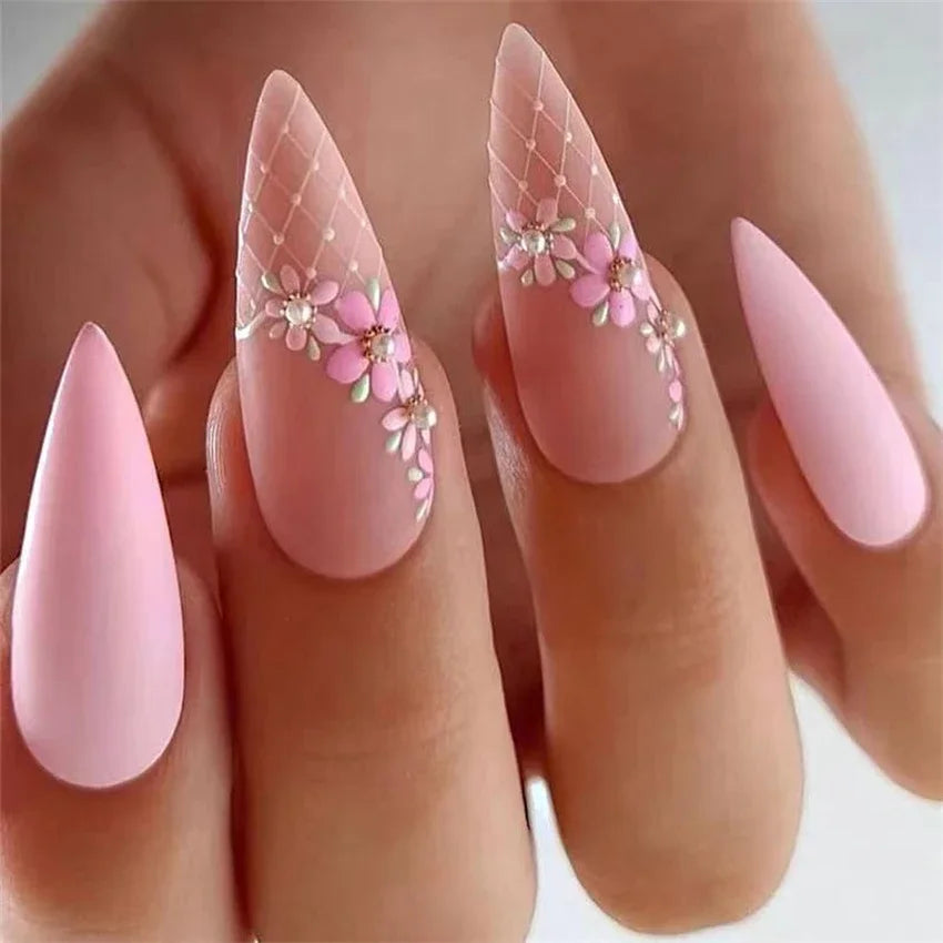 24Pcs/Set Long French Heart Gold Thread Fake Nails