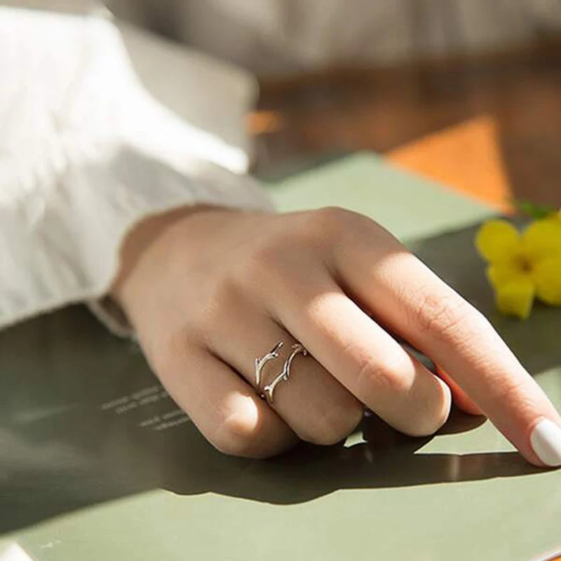 Fancy Leaf Olive Design Finger Ring