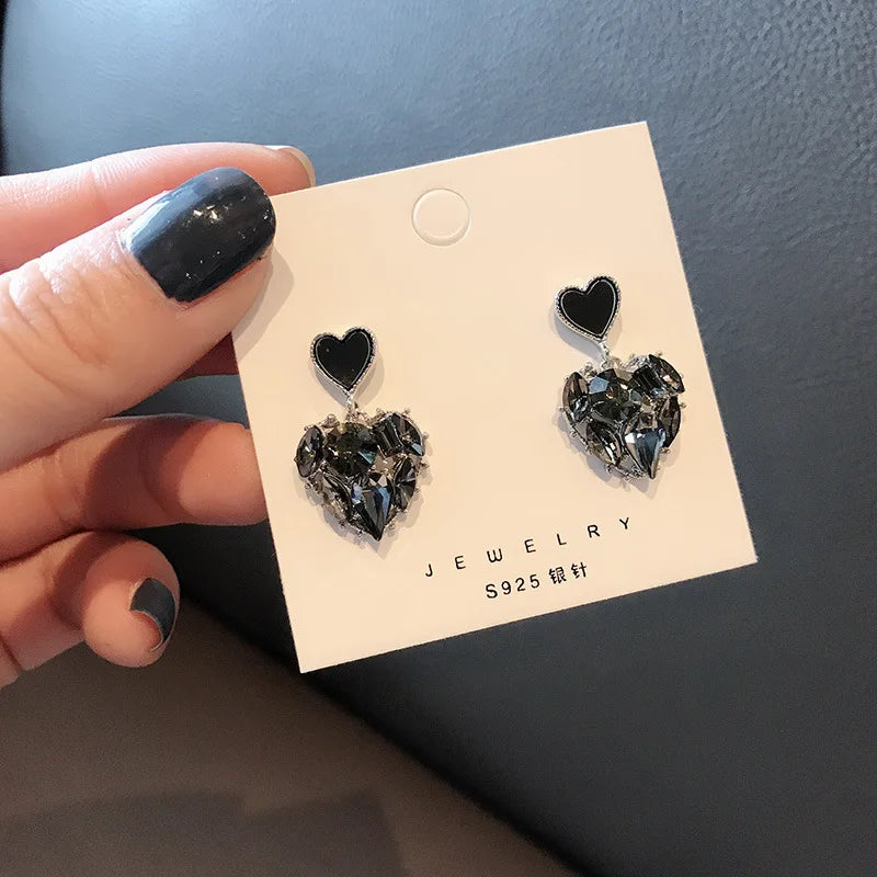Black Rhinestone “Love” Earrings – Light Luxury Studs for Effortless Elegance