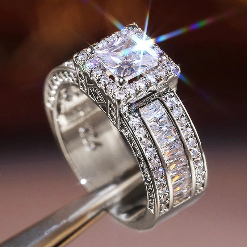 Trendy Women Rings with Brilliant Cubic Zirconia Luxury Engagement Rings