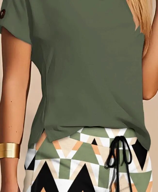 2023 Summer Fashion V-Neck Short Sleeve Top & Casual Geometric Print Drawstring High Waist Shorts Set