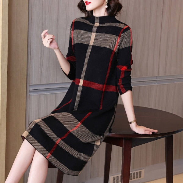 Designer Contrast Color Knit Sweater Dress