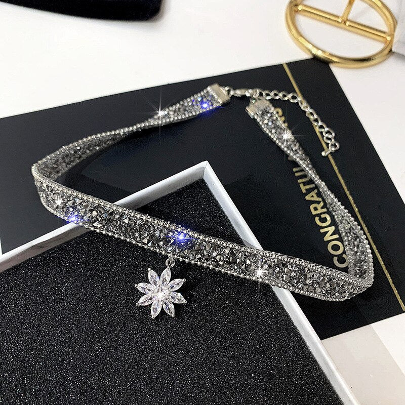 Fashion CZ Crystal Ice Flower Pendant
