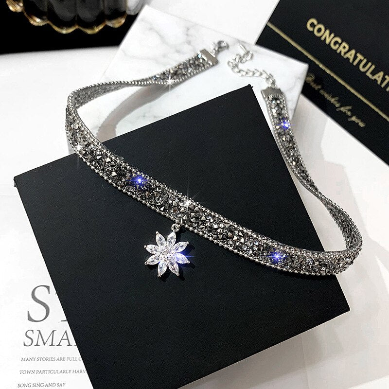 Fashion CZ Crystal Ice Flower Pendant