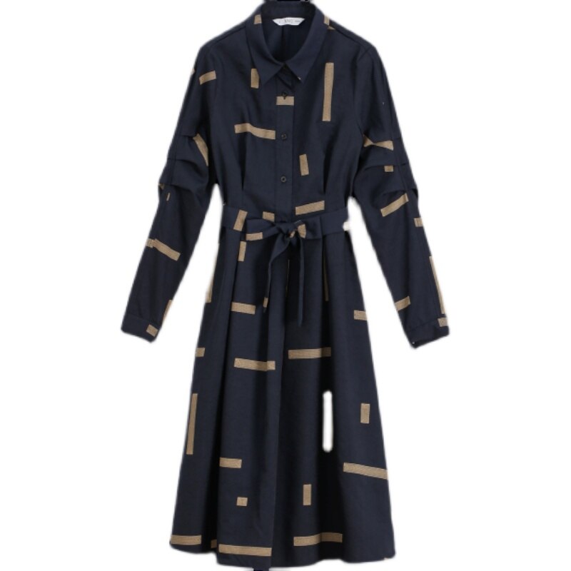 Lace Pleated Loose Waist Hepburn Style Slim Long-sleeved Embroidered Dress