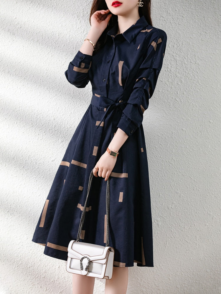 Lace Pleated Loose Waist Hepburn Style Slim Long-sleeved Embroidered Dress