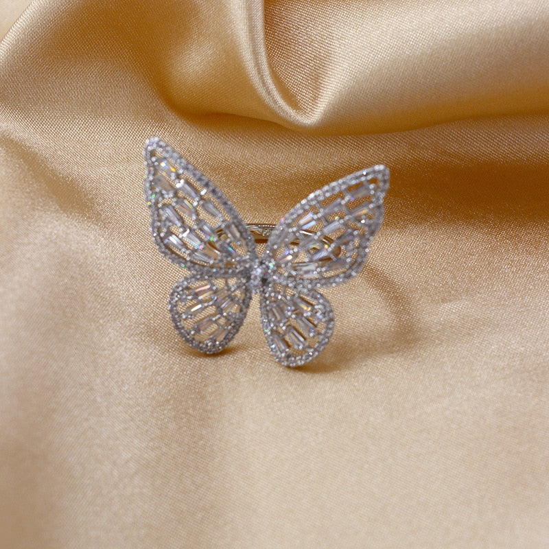 Gorgeous Butterfly Shape with Cubic Zircon Crystal Ring for Women