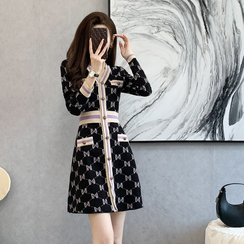 Vintage Long Sleeved V-Neck Print Knitted  Dress